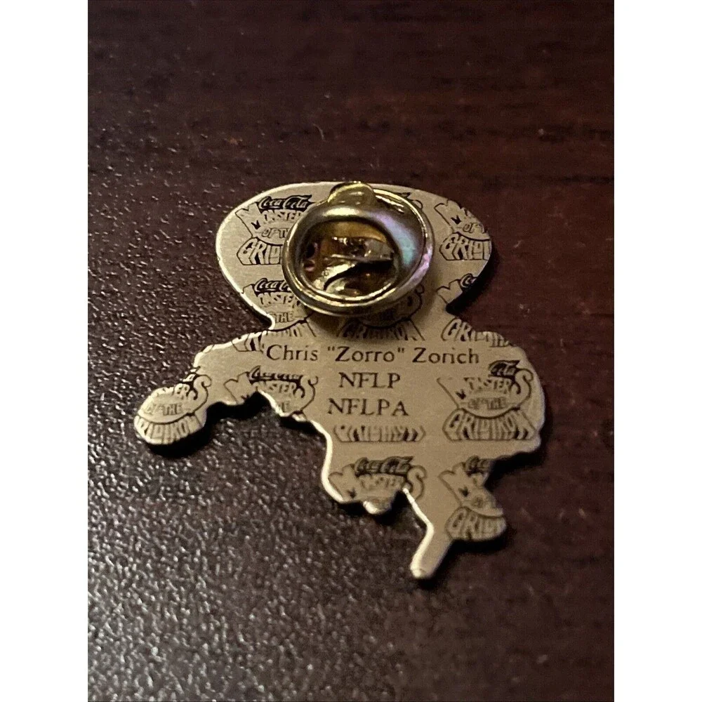 Vintage Coca-Cola NFL‎ Monsters Of The Gridiron Chris “Zorro” Zorich Pin
